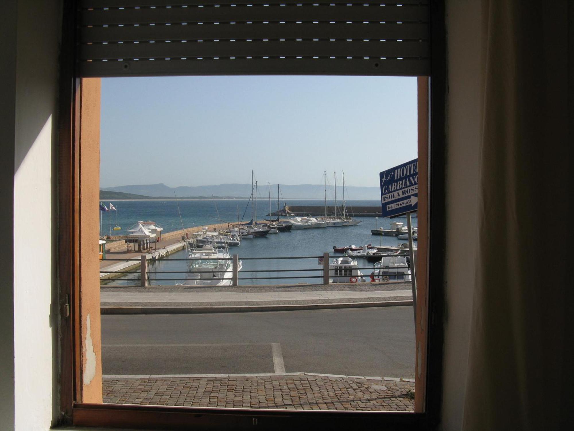 Borgo Spiaggia Vista Mare Isola Rossa Eksteriør billede