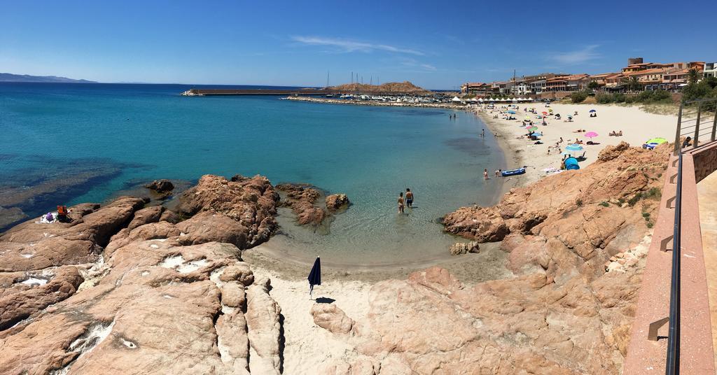 Borgo Spiaggia Vista Mare Isola Rossa Eksteriør billede
